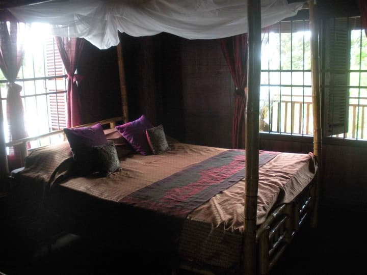 Bong Thom Home Stay