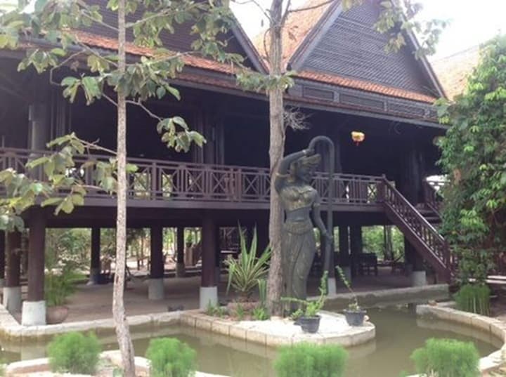 Bong Thom Home Stay