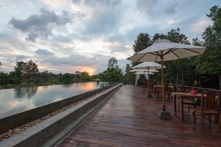 Bong Thom Home Stay