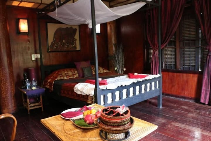 Bong Thom Home Stay