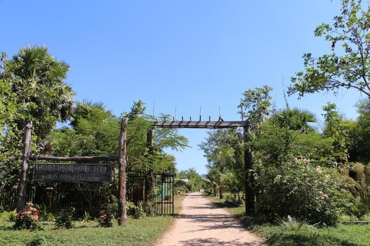 Bong Thom Home Stay