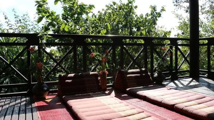Bong Thom Home Stay