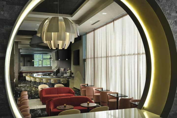 The Davenport Grand, Autograph Collection