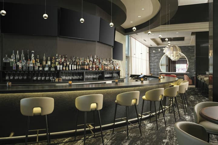 The Davenport Grand, Autograph Collection