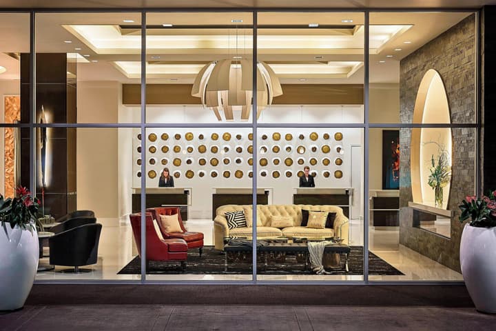The Davenport Grand, Autograph Collection