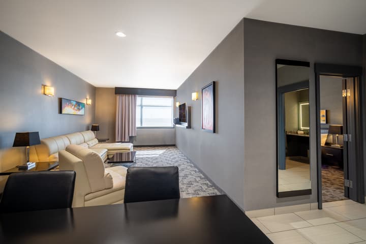 Applause Hotel by CLIQUE