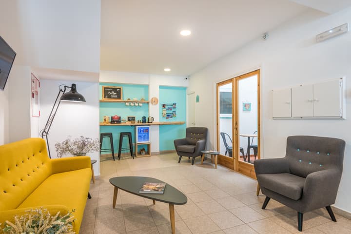Hostal Jume - Urban Rooms