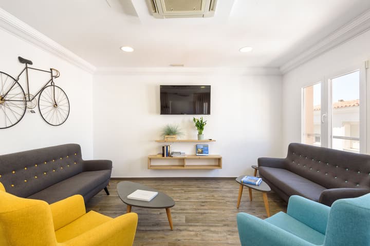 Hostal Jume - Urban Rooms