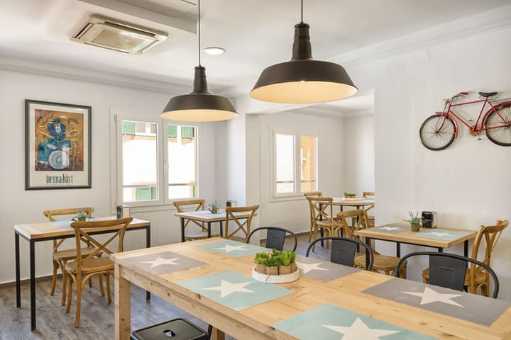 Hostal Jume - Urban Rooms