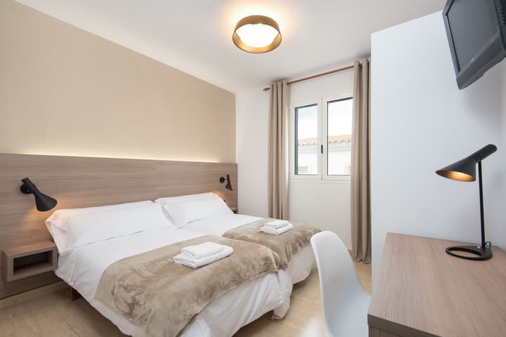 Hostal Jume - Urban Rooms