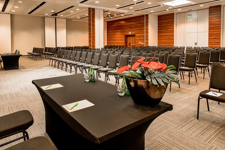 Warsaw Plaza Hotel