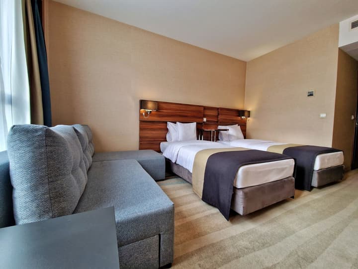 Warsaw Plaza Hotel