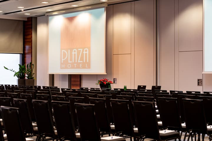 Warsaw Plaza Hotel