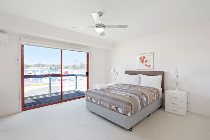 Mariners Cove at Paynesville Motel & Apartments