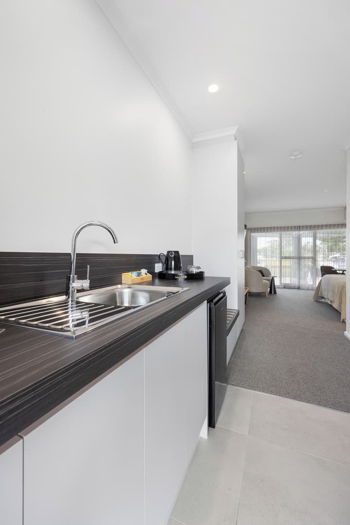 Mariners Cove at Paynesville Motel & Apartments