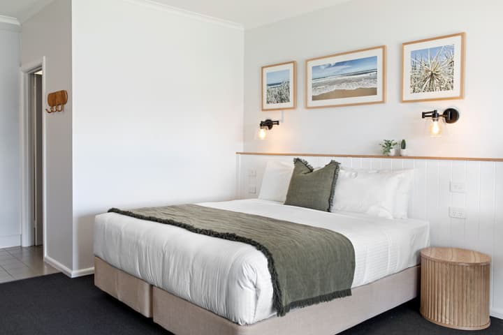 Mariners Cove at Paynesville Motel & Apartments