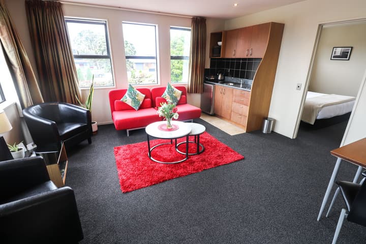 Coleraine Suites & Apartments