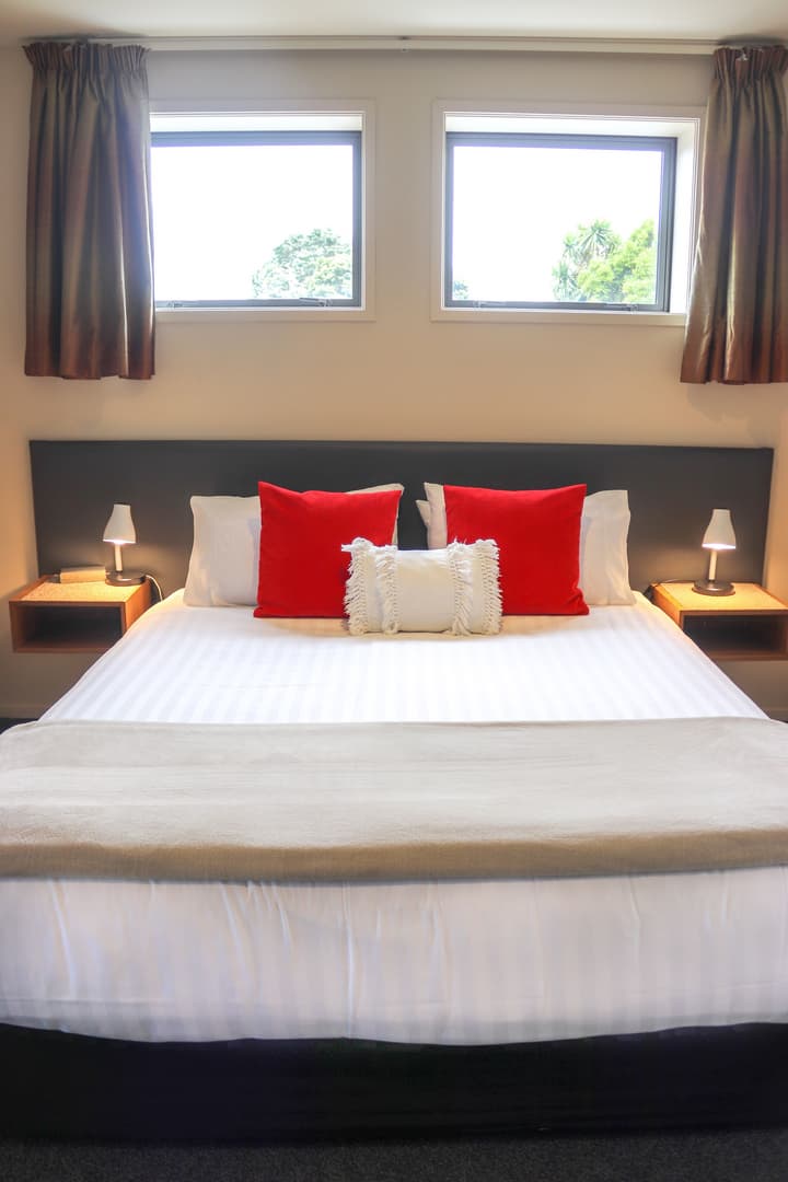 Coleraine Suites & Apartments