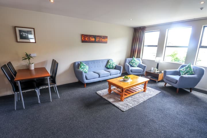Coleraine Suites & Apartments