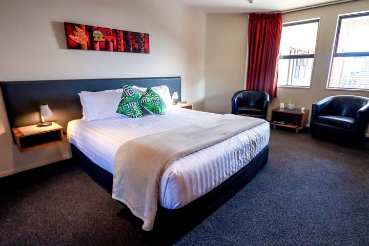 Coleraine Suites & Apartments