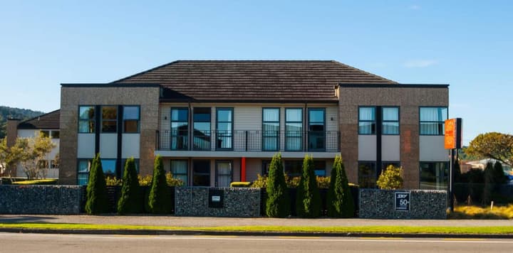 Coleraine Suites & Apartments