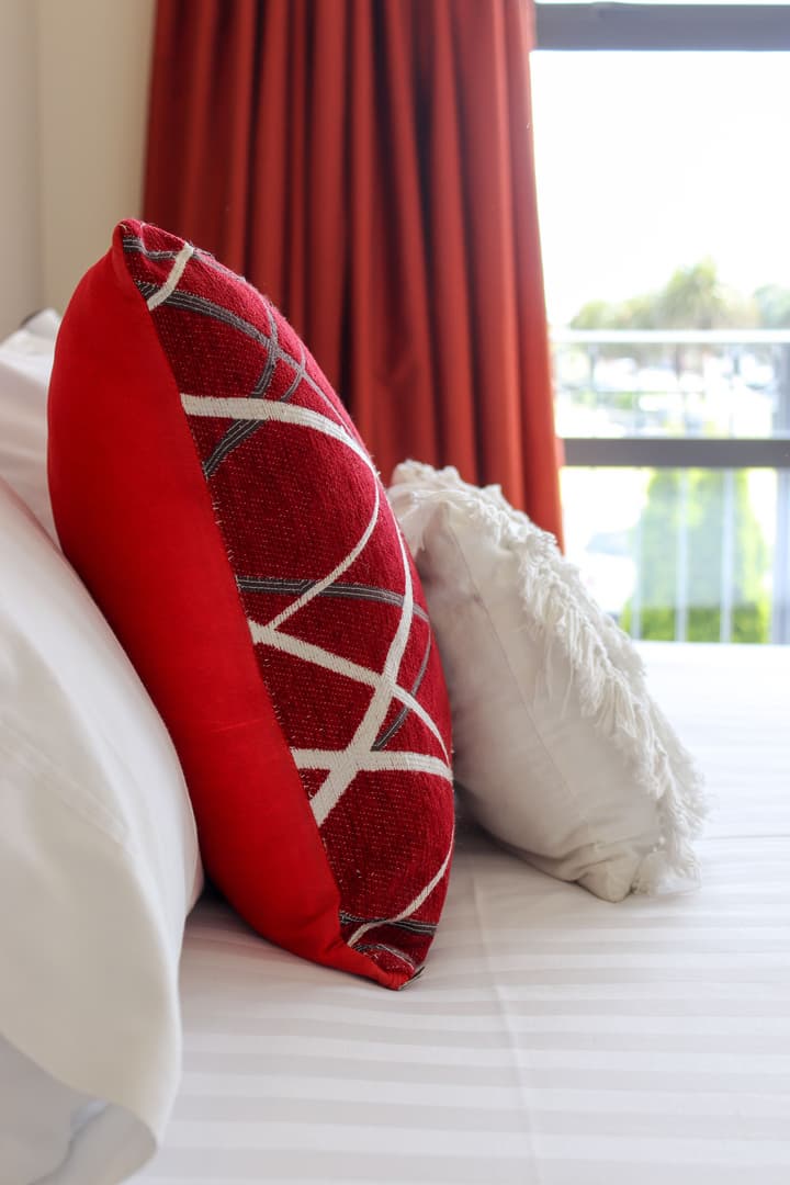 Coleraine Suites & Apartments