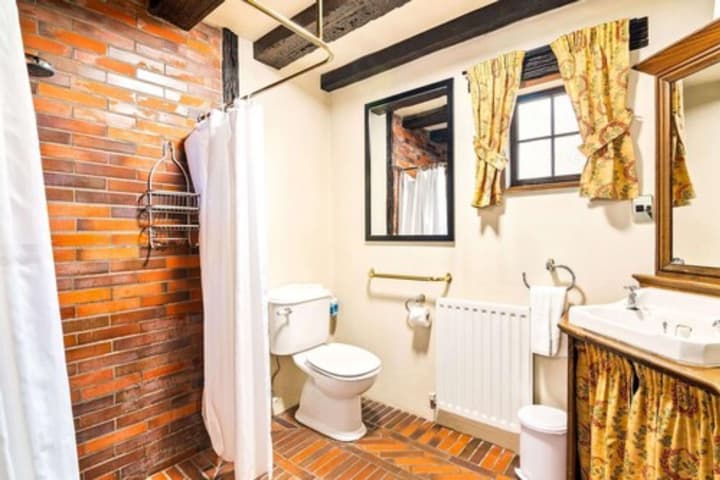The Honest Lawyer, an Ascend Collection Hotel