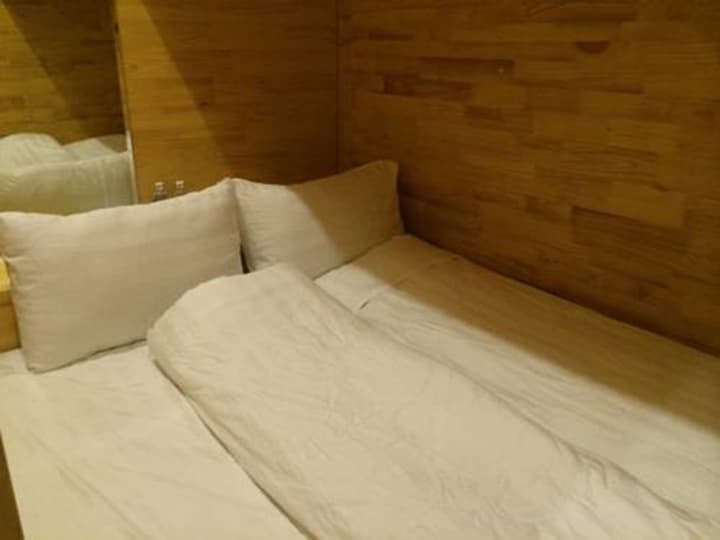 Box Hotel