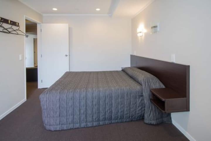 Aspree Motor Inn