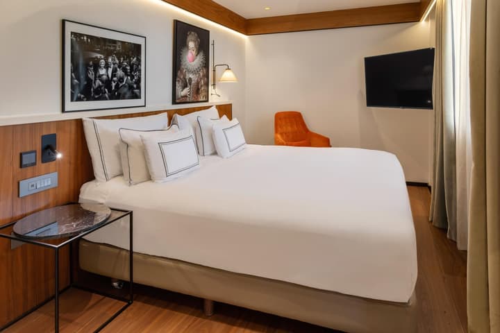 The Level at the Melia White House