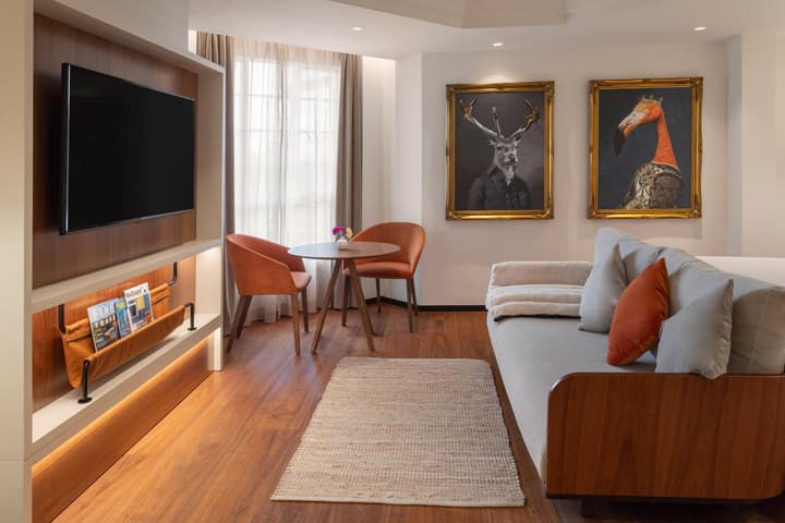 The Level at the Melia White House