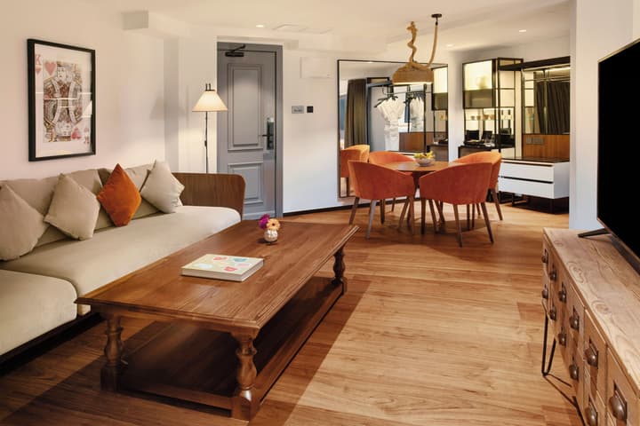 The Level at the Melia White House