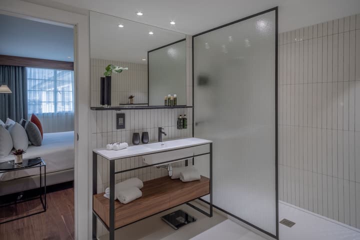 The Level at the Melia White House