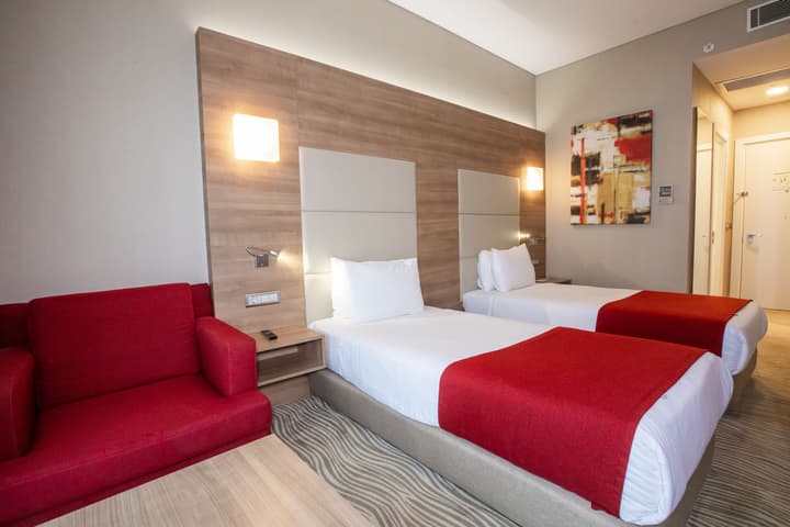 Ramada Encore by Wyndham Istanbul Kartal