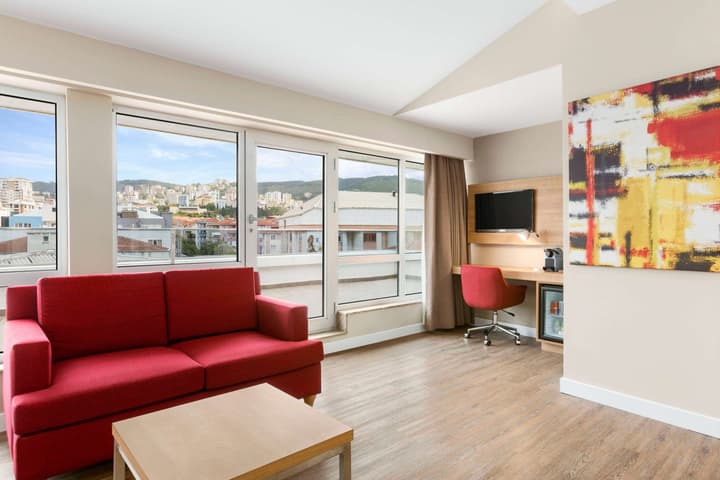 Ramada Encore by Wyndham Istanbul Kartal