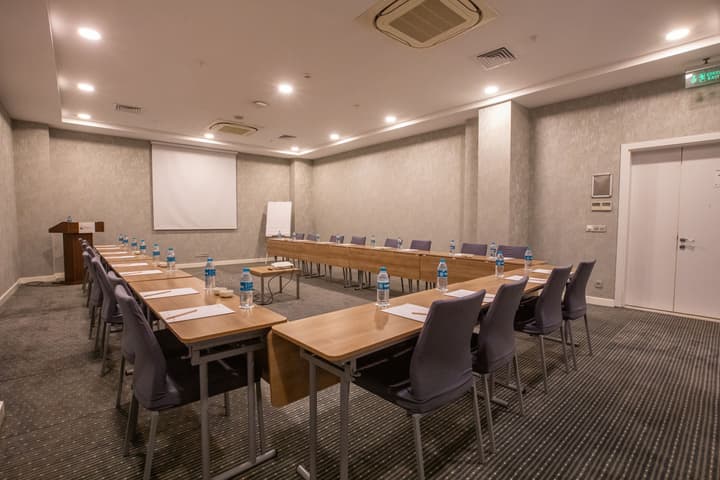 Ramada Encore by Wyndham Istanbul Kartal