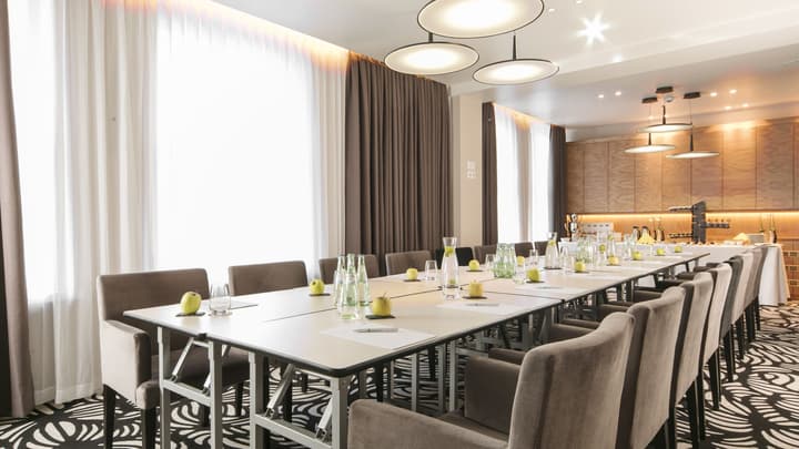 Holiday Inn Dresden - Am Zwinger by IHG