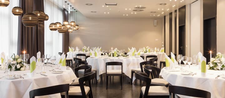 Holiday Inn Dresden - Am Zwinger by IHG