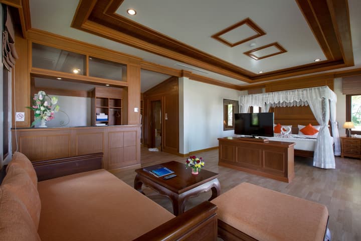The Sunset Beach Resort Koh Kho Khao