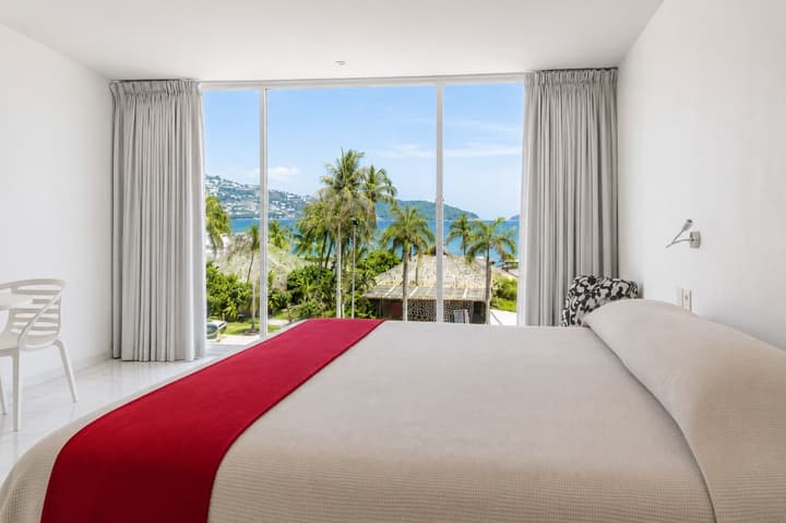 We Hotel Acapulco