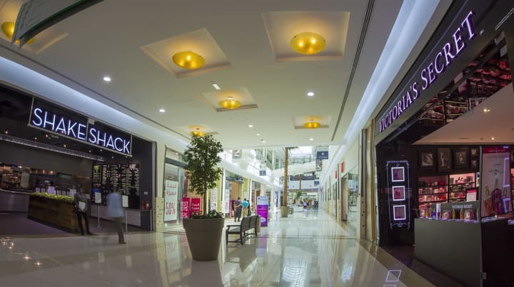 Ayla Bawadi Hotel & Mall