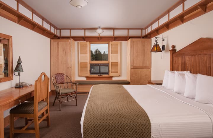 Old Faithful Snow Lodge & Cabins - Inside the Park
