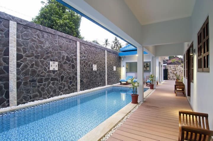 Lovina Oasis
