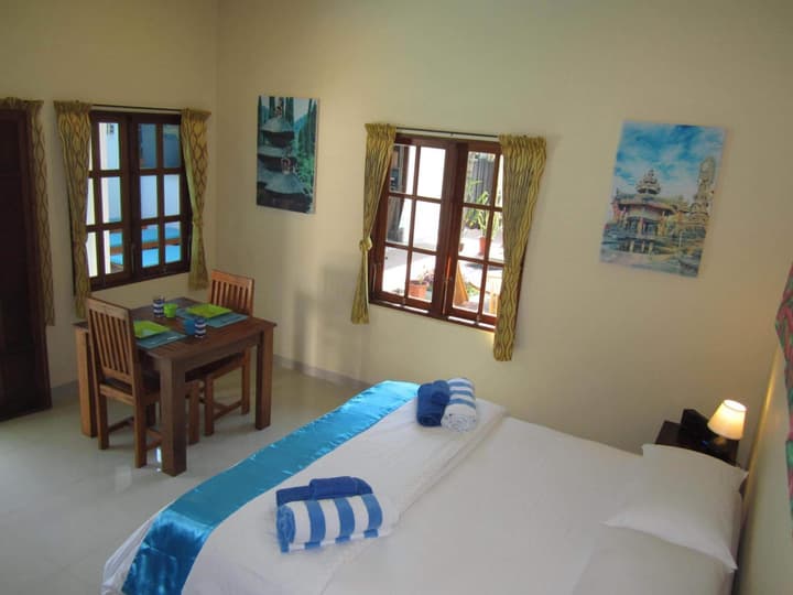 Lovina Oasis