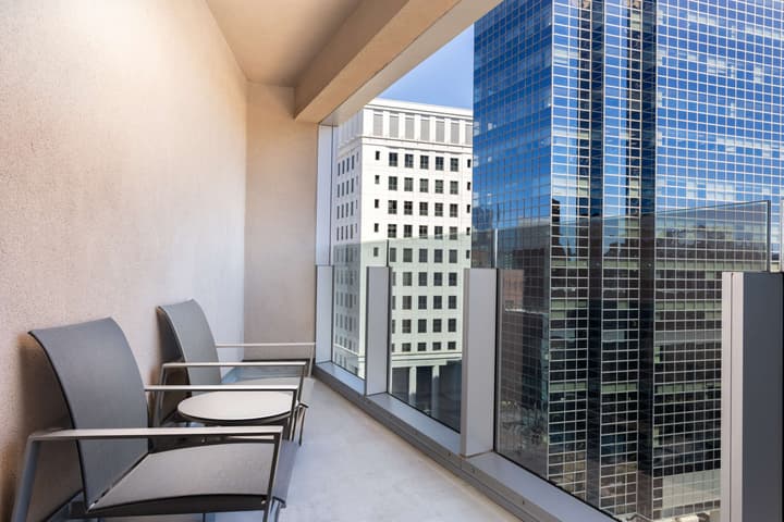 The Art Hotel Denver, Curio Collection by Hilton