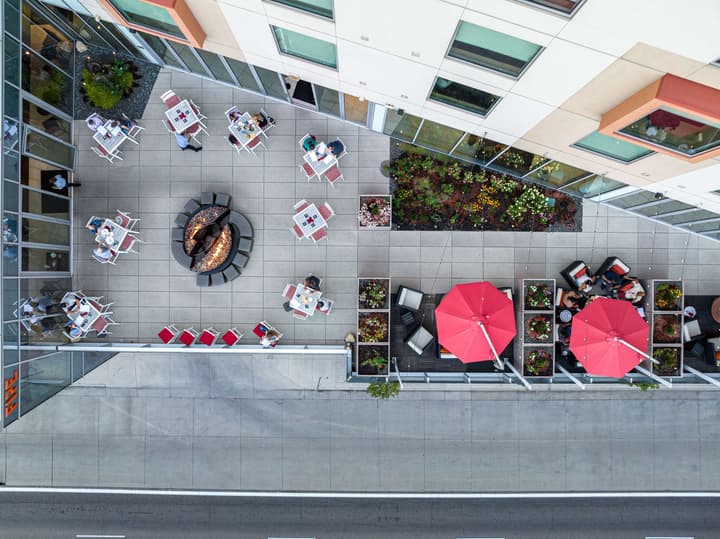 The Art Hotel Denver, Curio Collection by Hilton