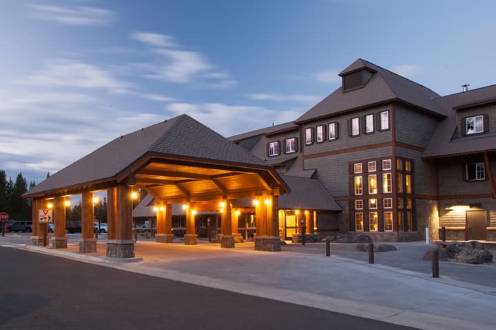 Canyon Lodge & Cabins - Inside the Park