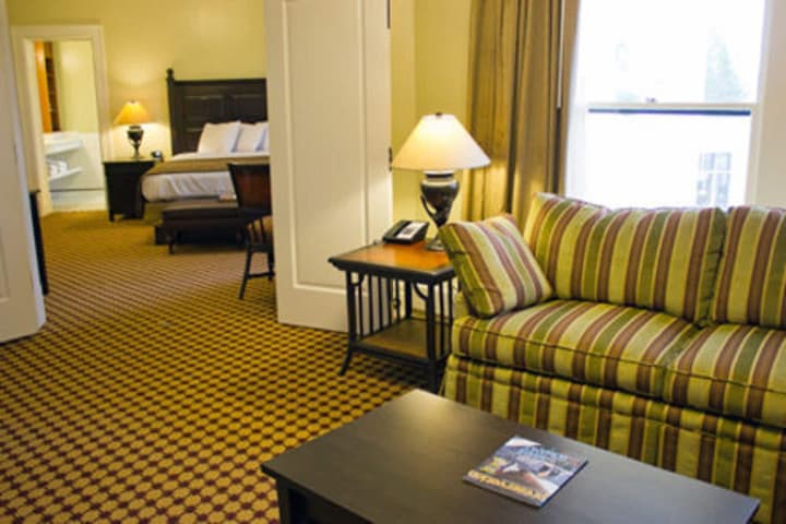 Lake Yellowstone Hotel and Cabins