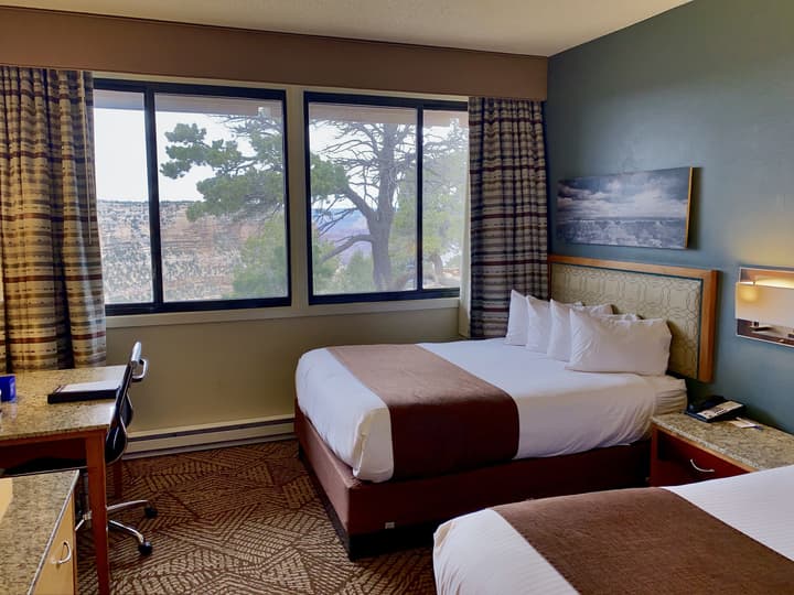 Thunderbird Lodge - Inside the Park