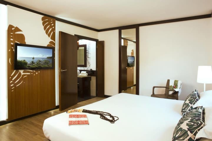 Tahiti Pearl Beach Resort